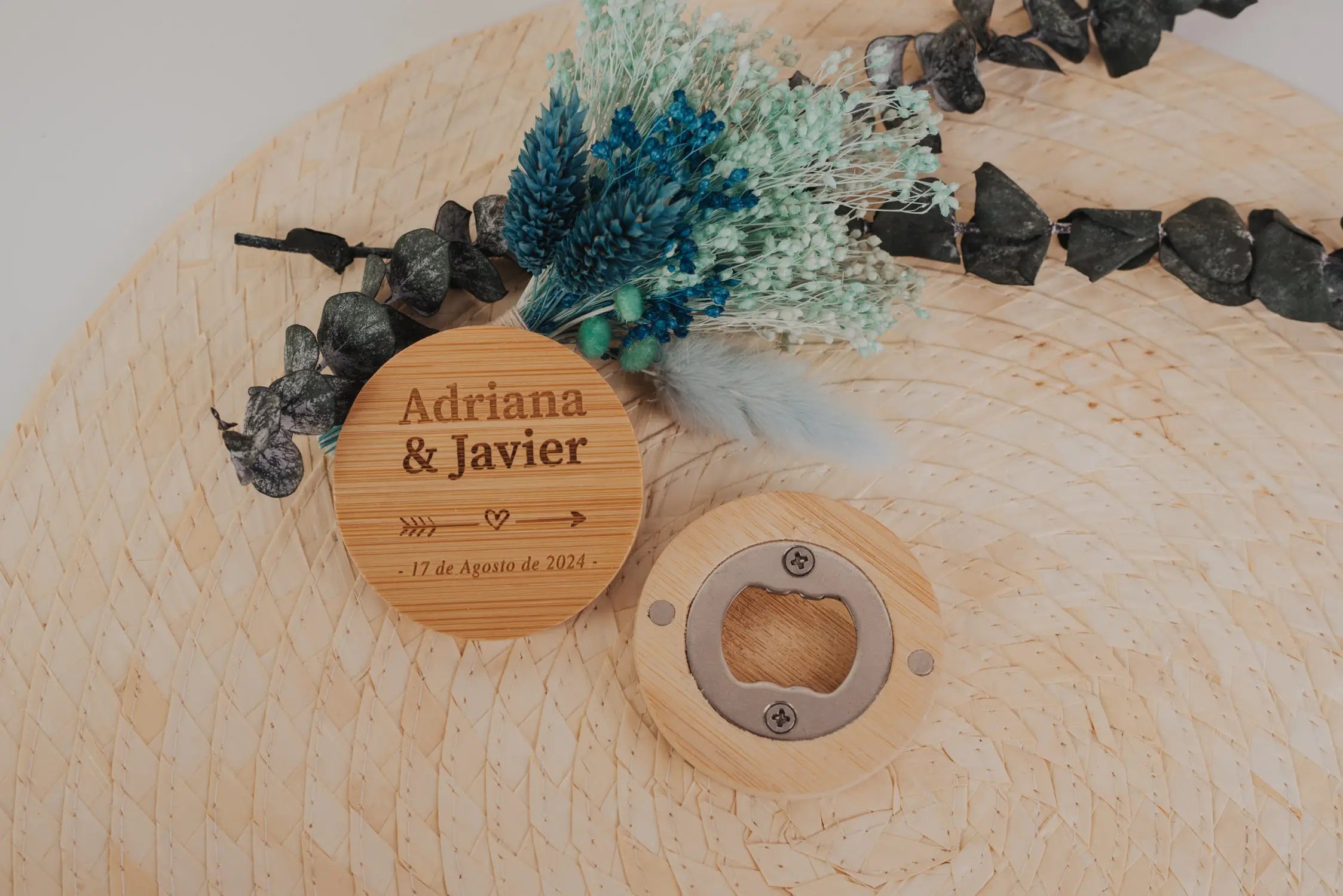 Abrebotellas Bambú "Nuestra Boda Romántica"
