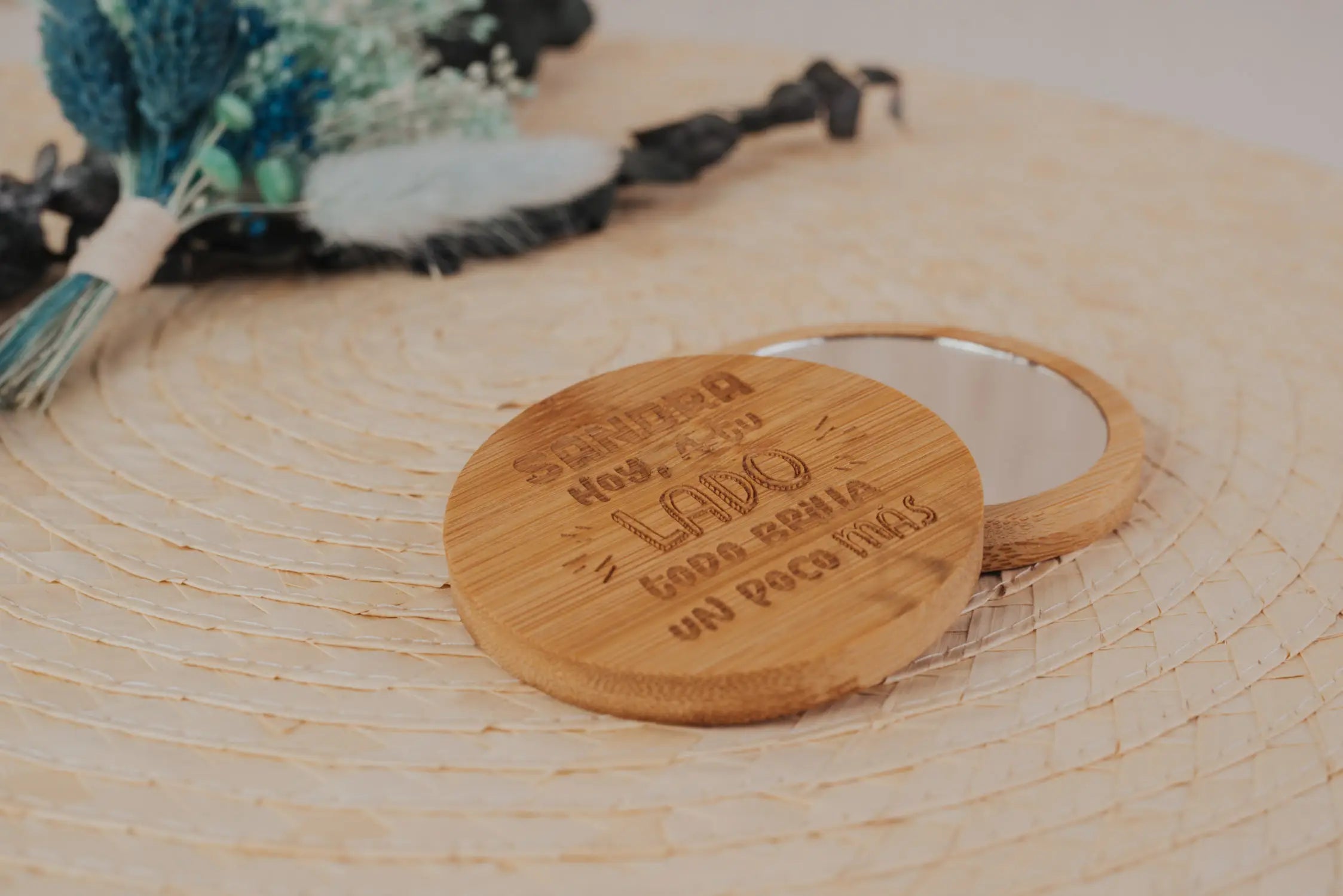 ESPEJO DE BAMBÚ "A TU LADO"