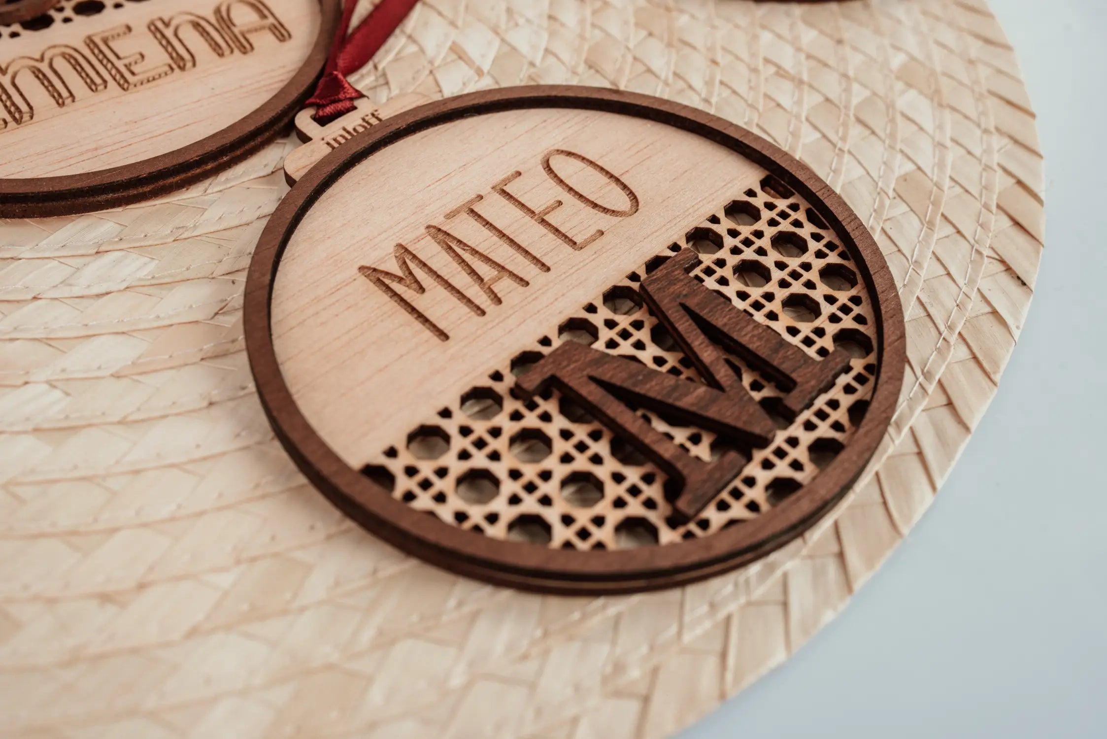 BOLA DE NAVIDAD RATÁN "MI PERSONA"