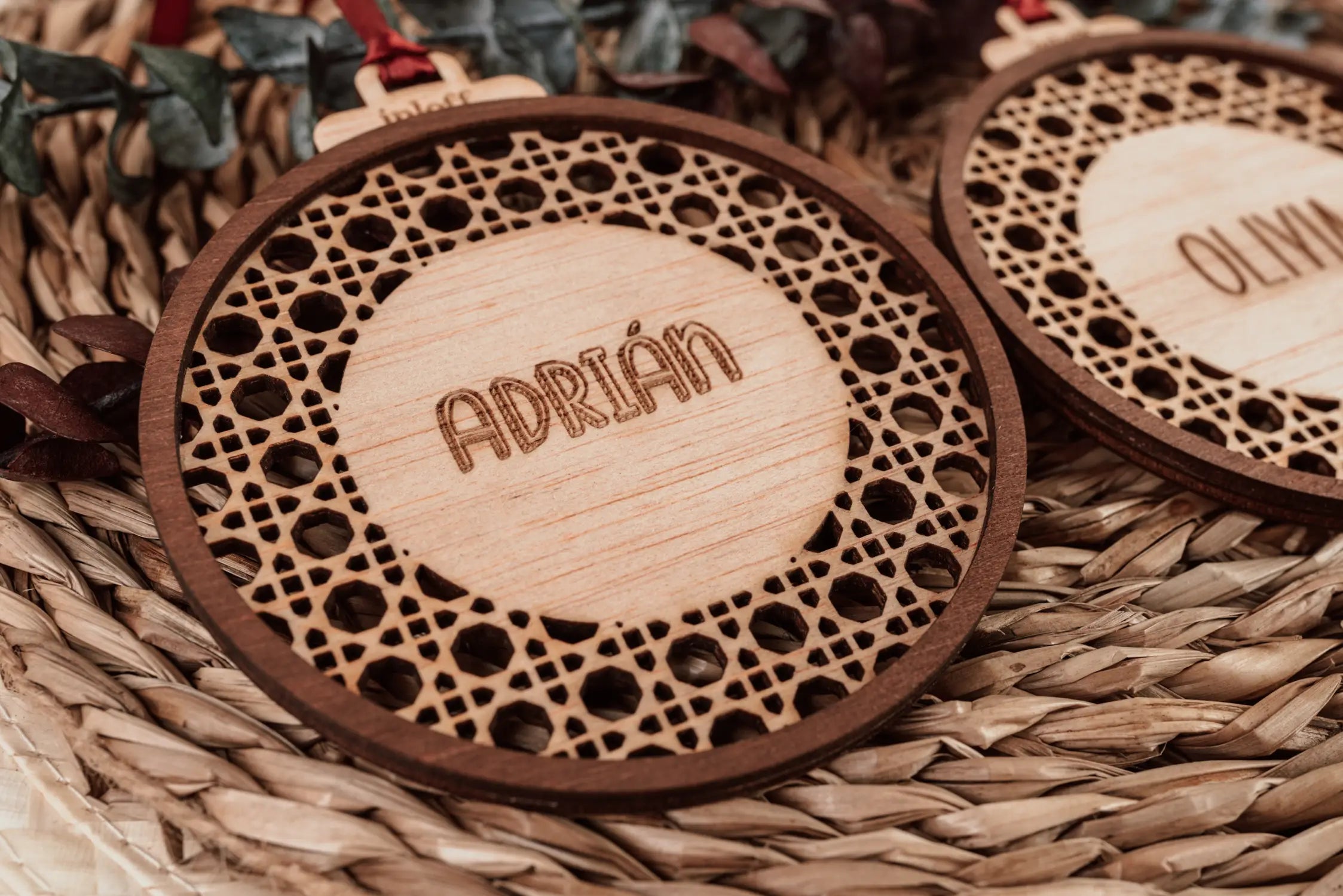 BOLA DE NAVIDAD RATÁN "NOMBRE"