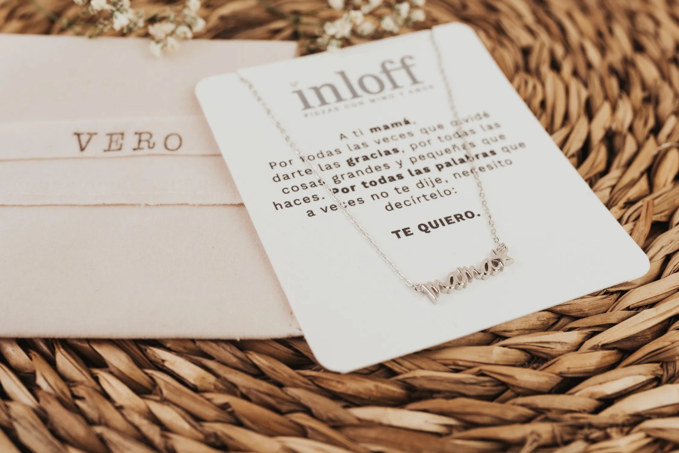 COLLAR DE PLATA “TE QUIERO MAMÁ”
