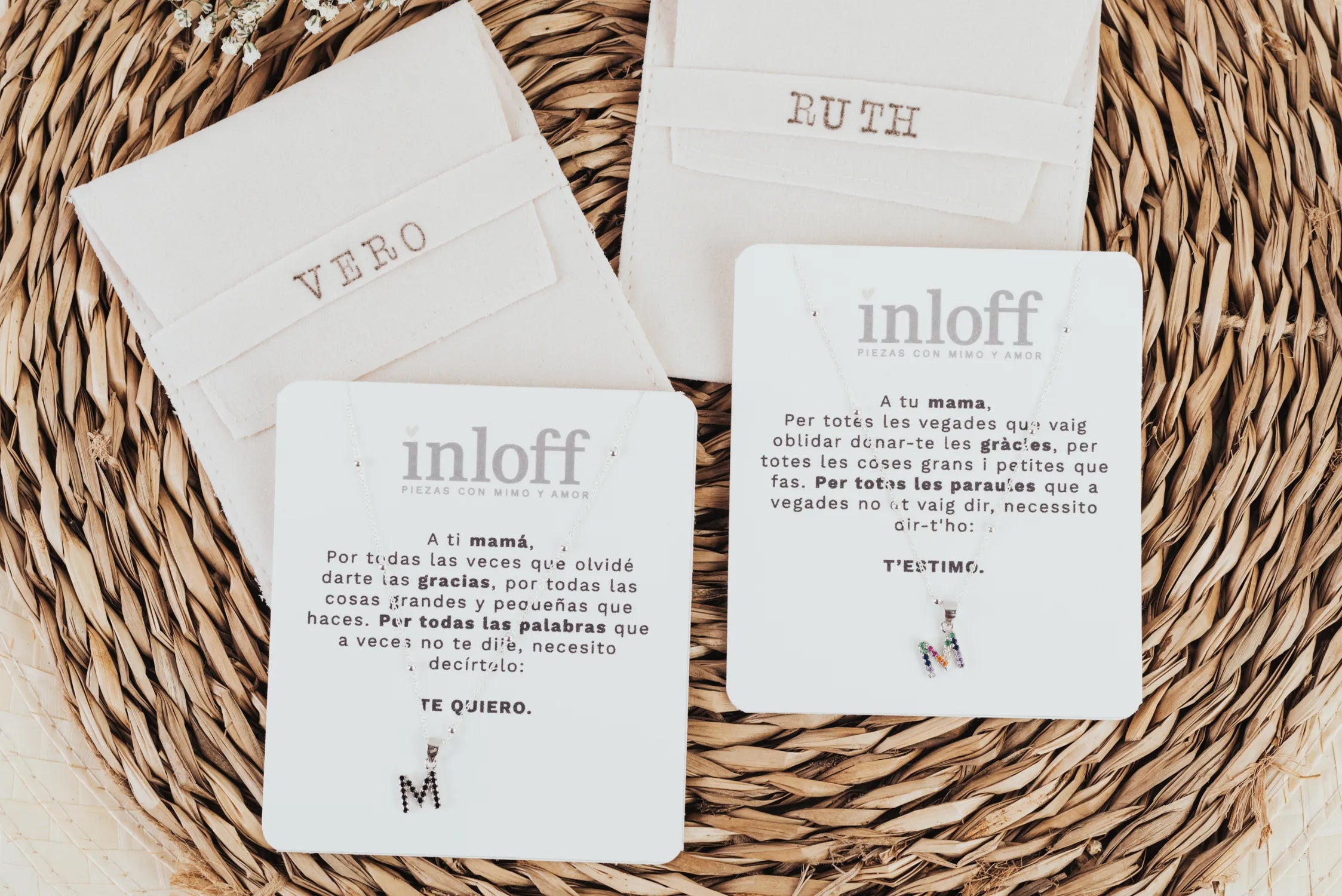 COLLAR DE PLATA Y CIRCONITAS “M DE MAMÁ”