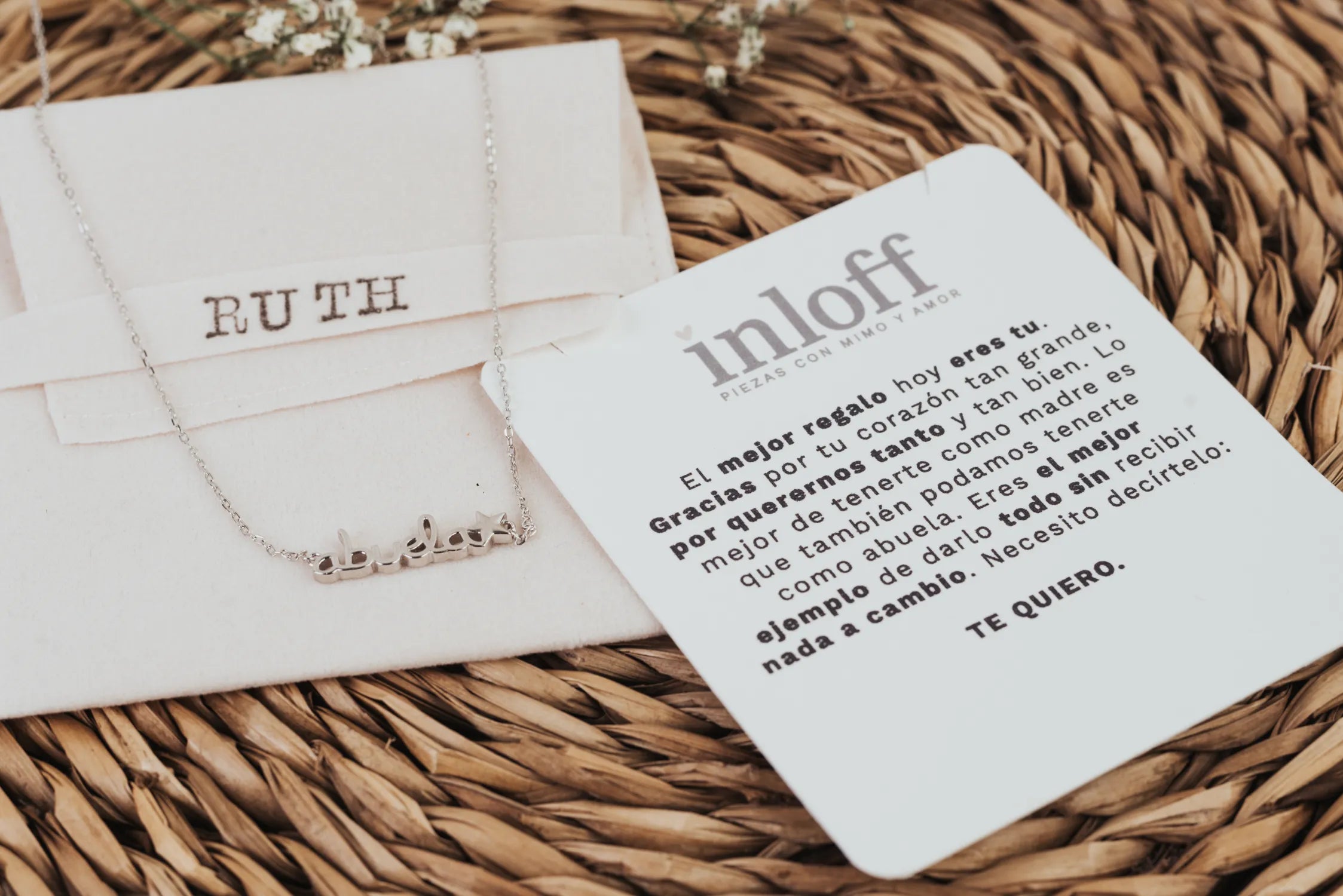 COLLAR DE PLATA “TE QUIERO ABUELA”