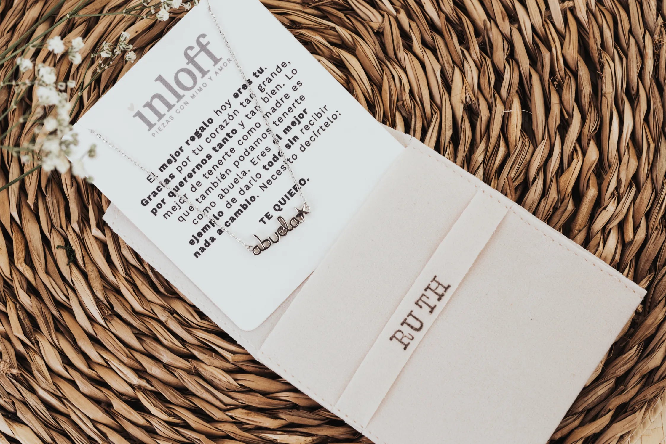 COLLAR DE PLATA “TE QUIERO ABUELA”