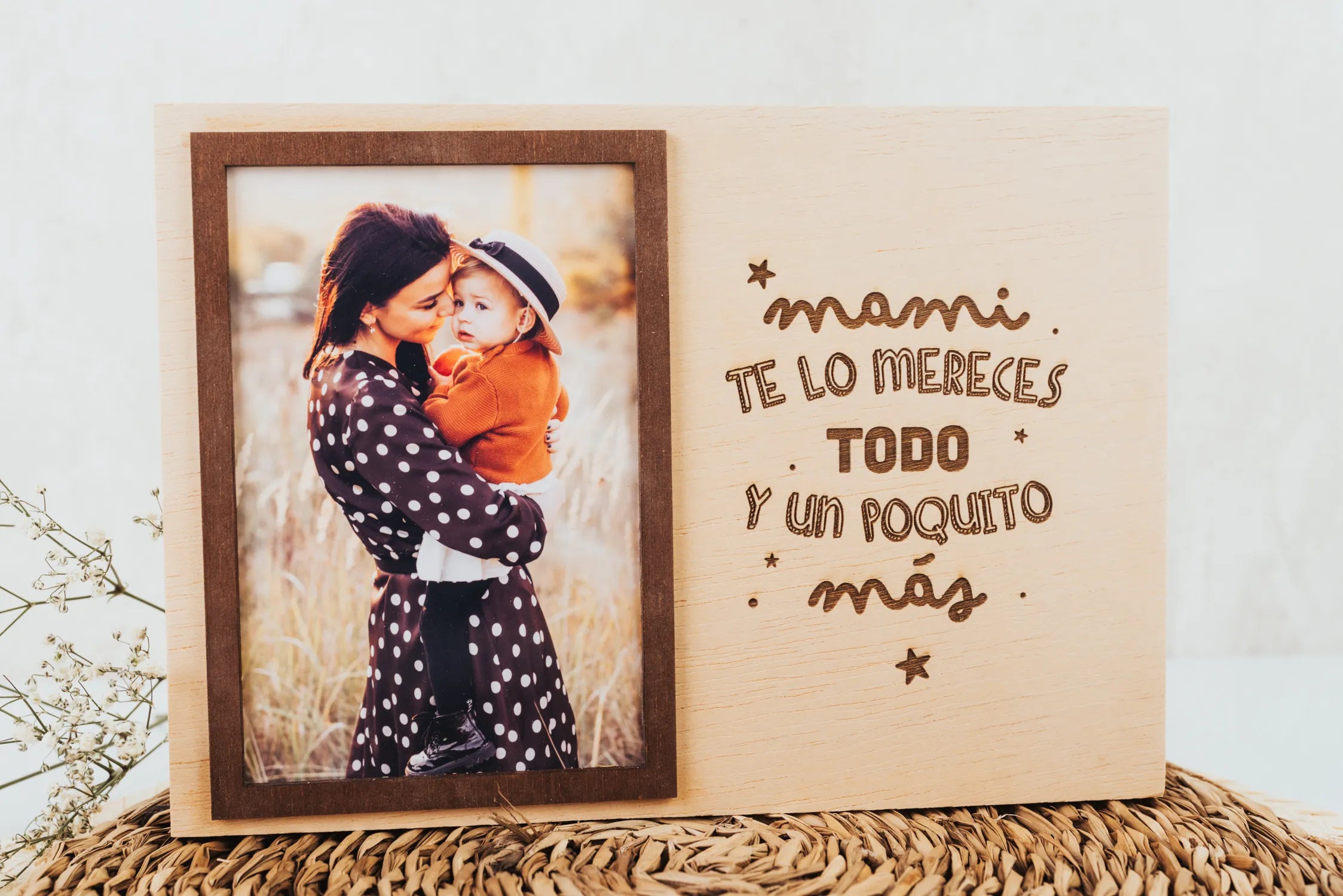 MARCO FOTOS “MAMI TE LO MERECES TODO”