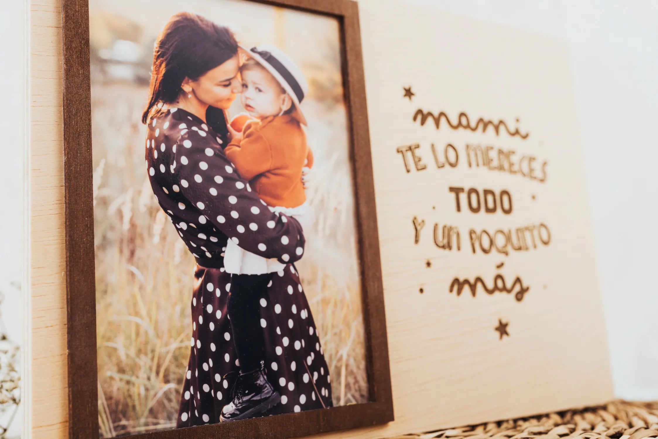 MARCO FOTOS “MAMI TE LO MERECES TODO”