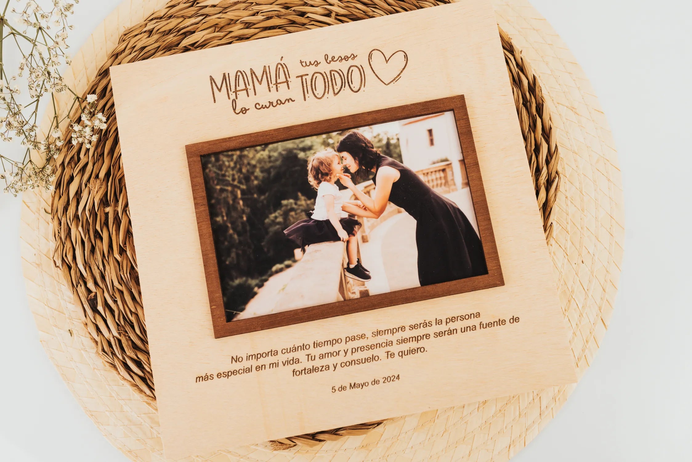 MARCO FOTOS “LOS BESOS DE MAMÁ”
