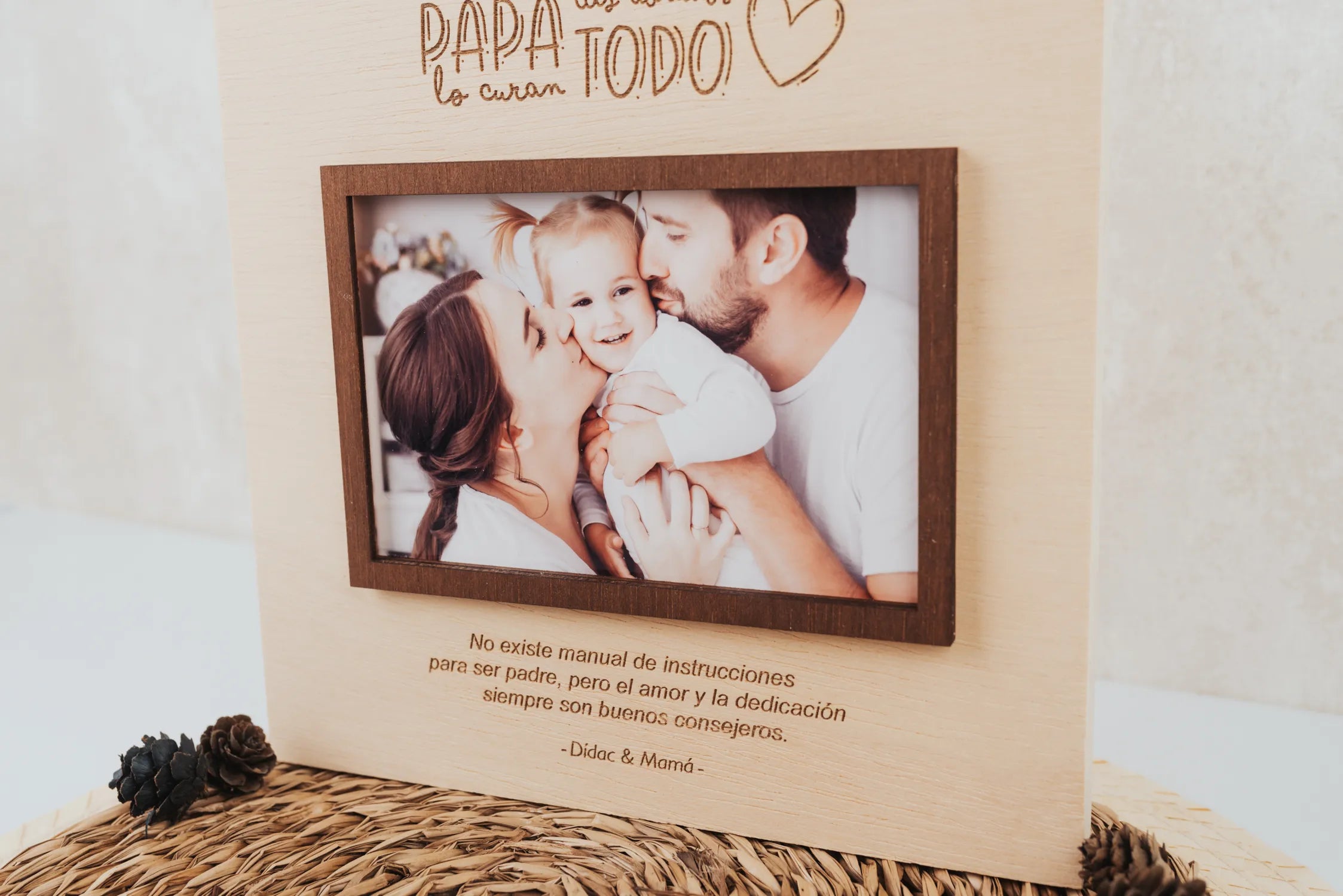 MARCO FOTOS "LOS ABRAZOS DE PAPÁ"