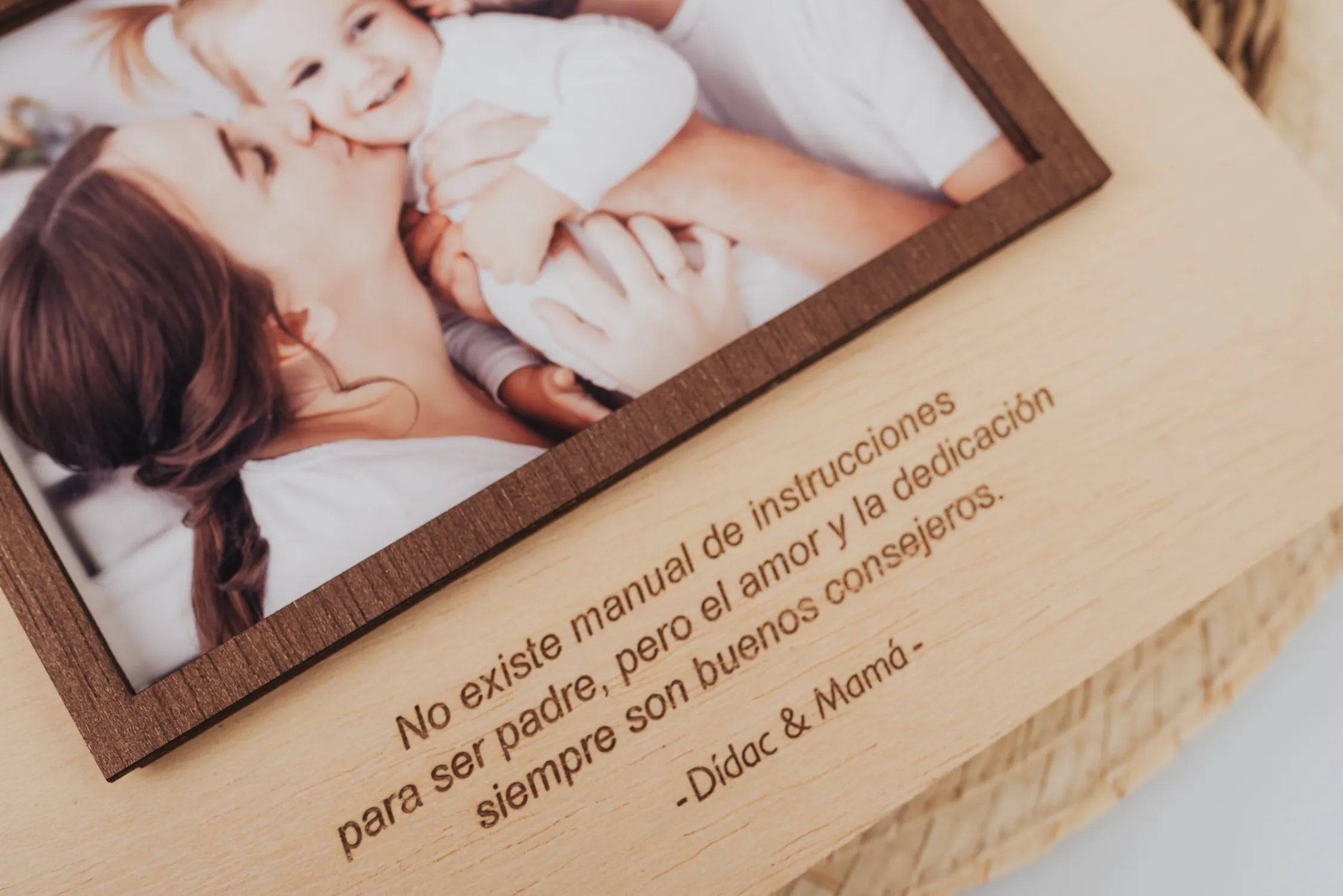 MARCO FOTOS "LOS ABRAZOS DE PAPÁ"