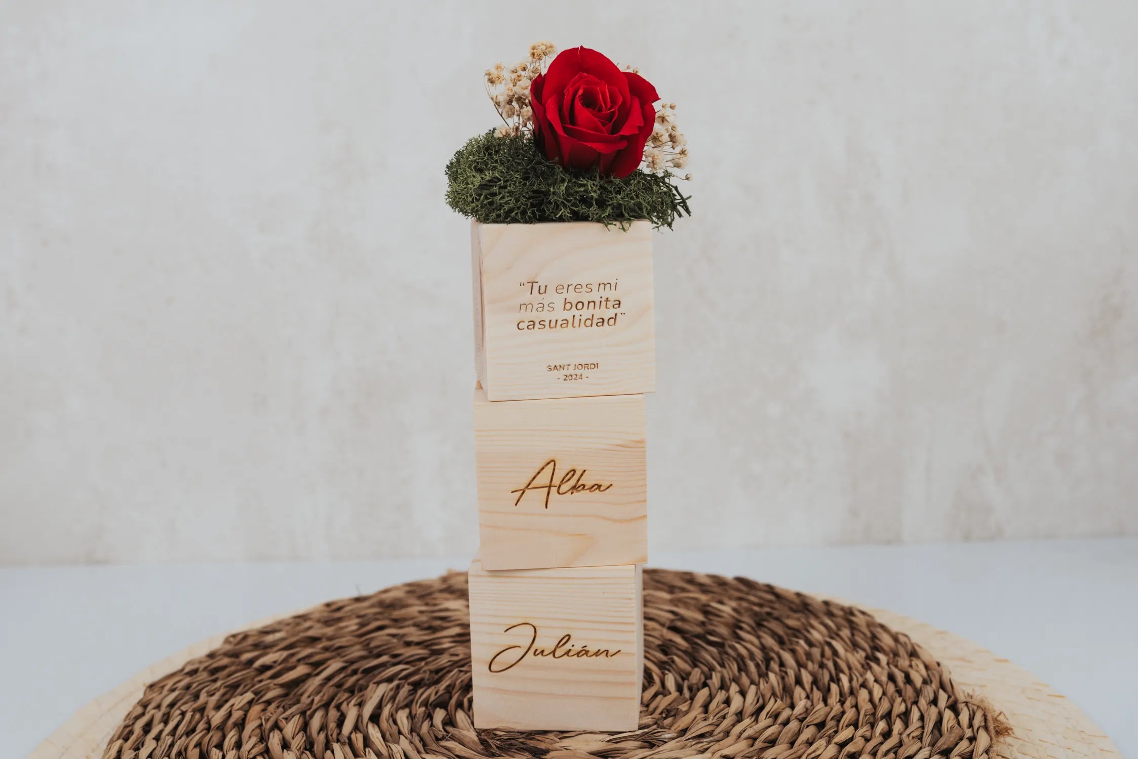 CUBOS DE MADERA "AMOR" ESPECIAL SANT JORDI