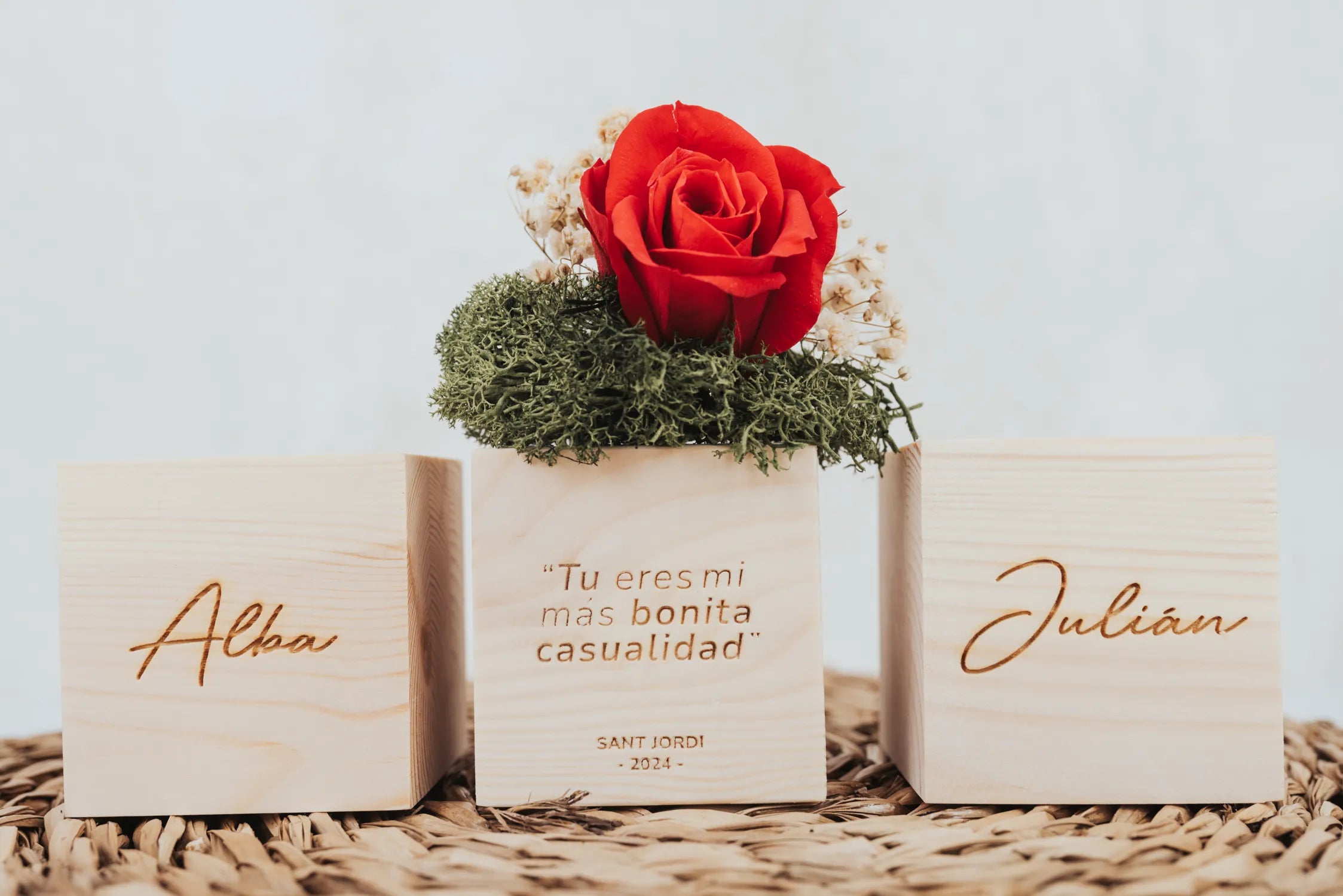 CUBOS DE MADERA "AMOR" ESPECIAL SANT JORDI
